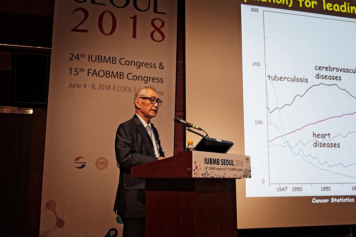 Tang Prize Laureate Tasuku Honjo Predicts that Cancer Could One Day Become a Chronic Disease