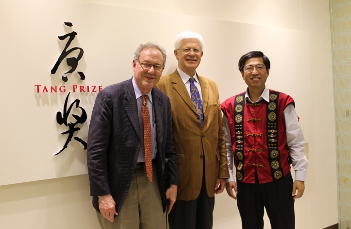 Lance Liebman, former dean of Columbia University Law School, and Christian Starck, former president of the University of Gottingen, visited the Tang Prize Foundation to share their views on the future of the awards. 