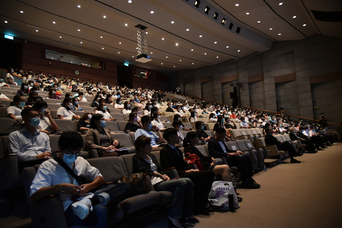 Tang Prize Laureates Hold Lively Discussions about Challenges of Treating COVID-19 and the Importance of Basic Science